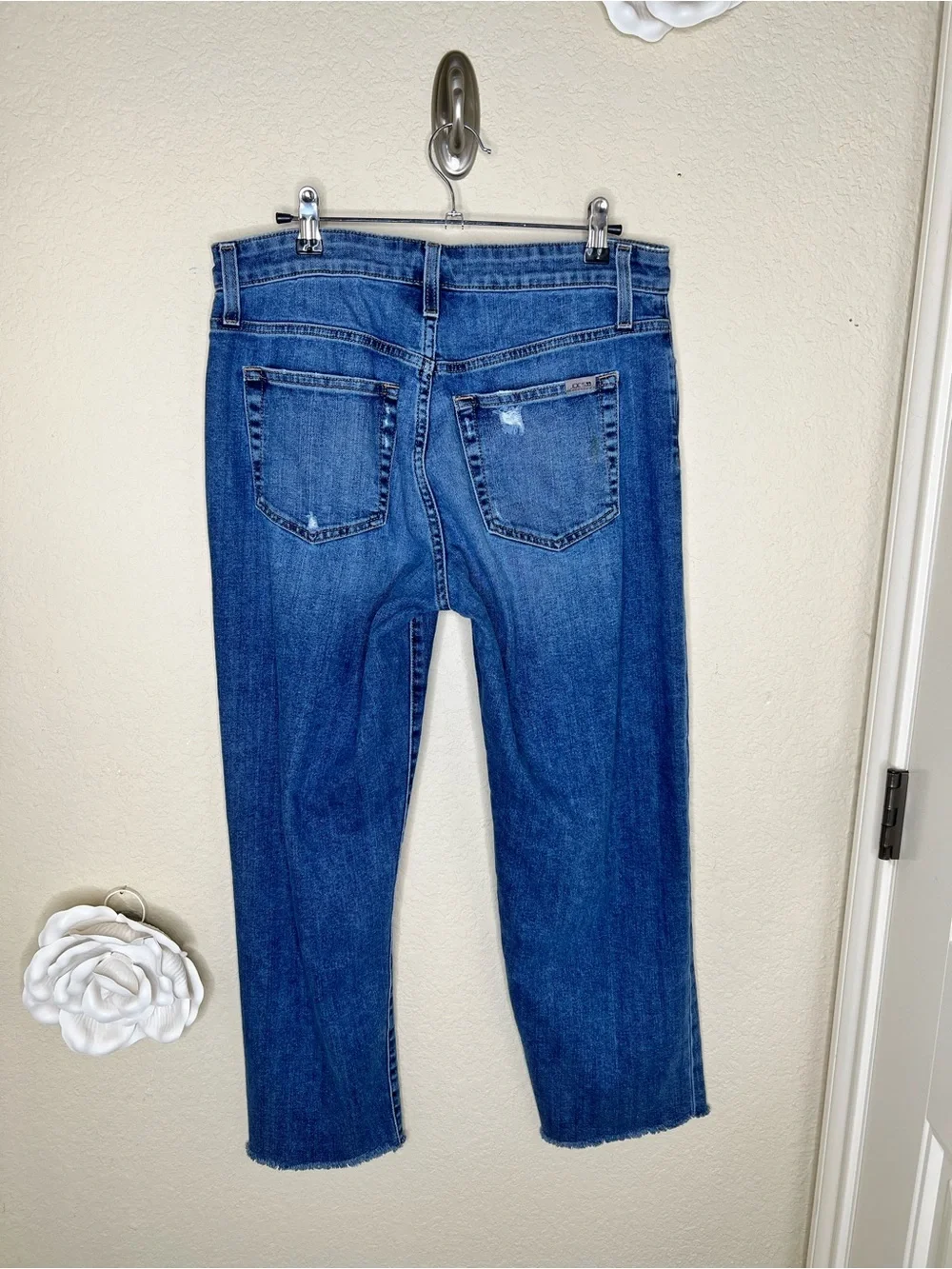 NTM: Joe’s Jeans Size 29 Cropped Straight Kick Flare Raw Hem Distressed Jeans